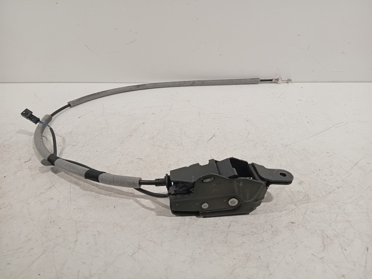 Slot mechaniek kofferdeksel achterklep elektrisch BMW X5, Onderdelen@venauto.nl, Van der Ven Autorecycling B.V., Gebruikt, Ettenseweg 76, 4706 PB Roosendaal, The Netherlands