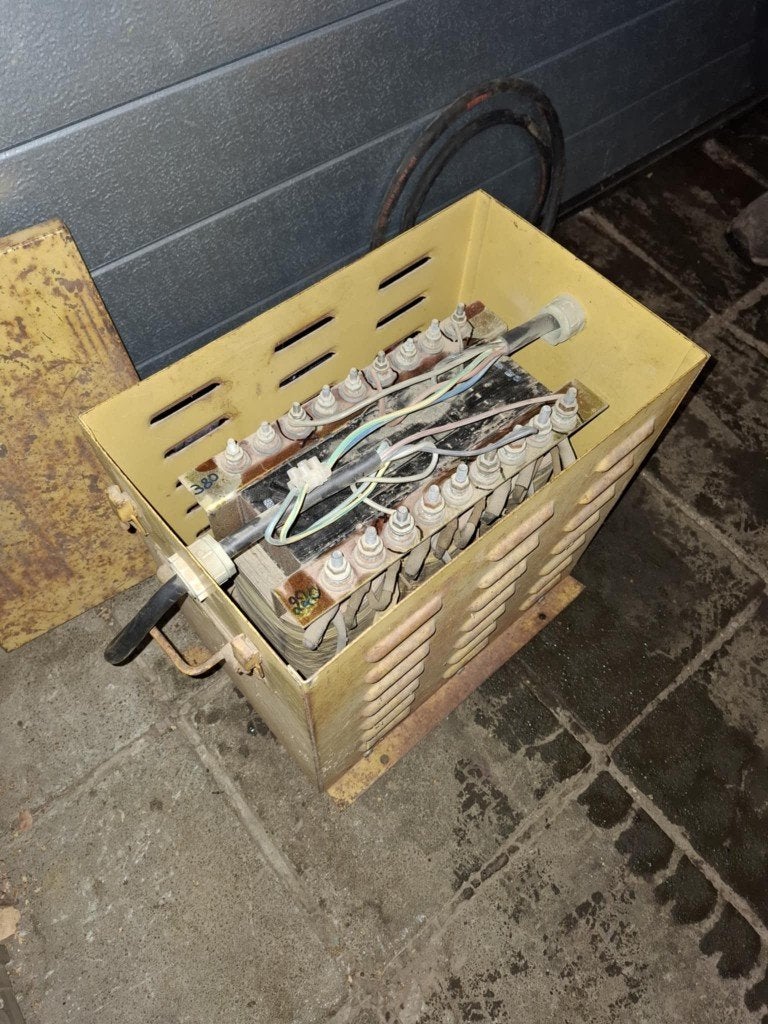 Transformateur de courant  15 kva, Doe-het-zelf en Bouw, Elektriciteit en Kabels, Ophalen