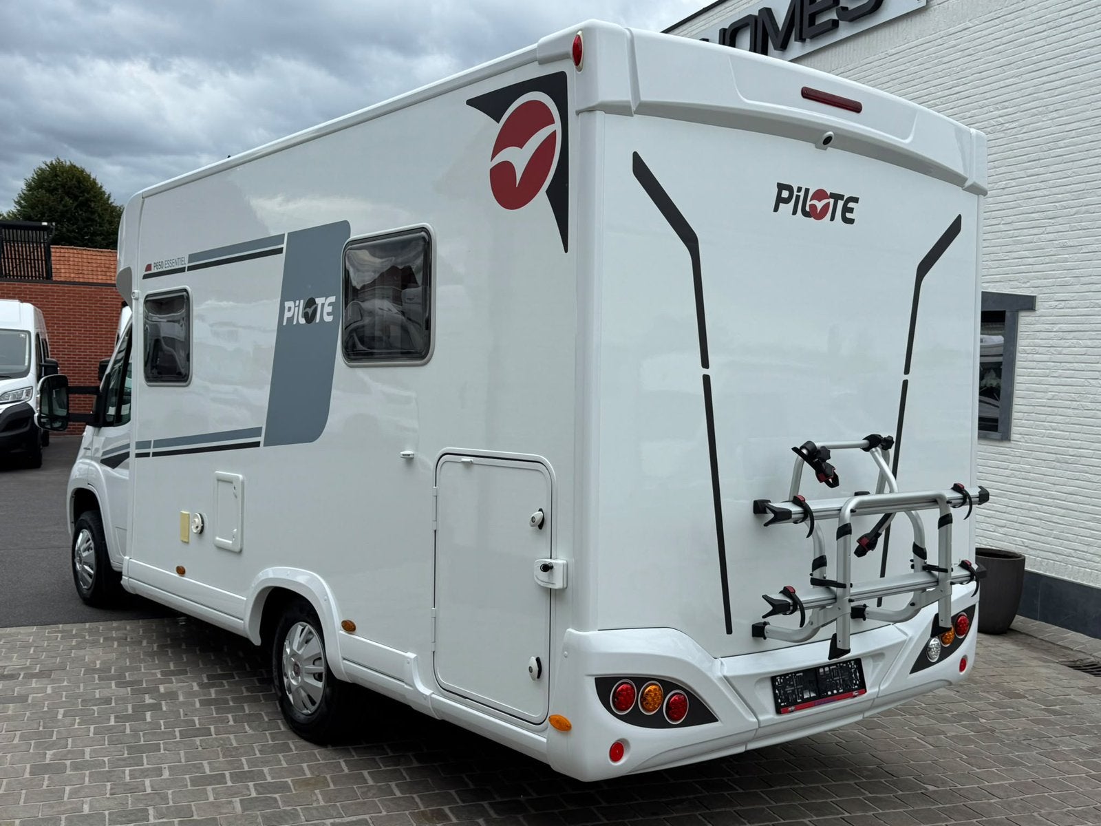 Fiat Ducato Pilot P650 Essentiel, Caravanes & Camping, Camping-cars, Fiat, Boîte manuelle, Pilote, Douche
