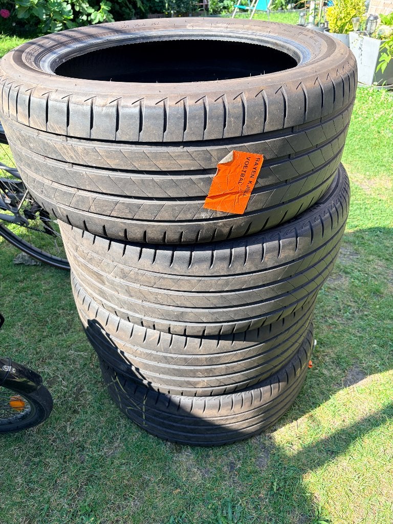 BRIDGESTONE TURANZA T6 255/45 R19 104 Y, Auto-onderdelen, Banden en Velgen, Gebruikt, 255 mm, Band(en), Zomerbanden