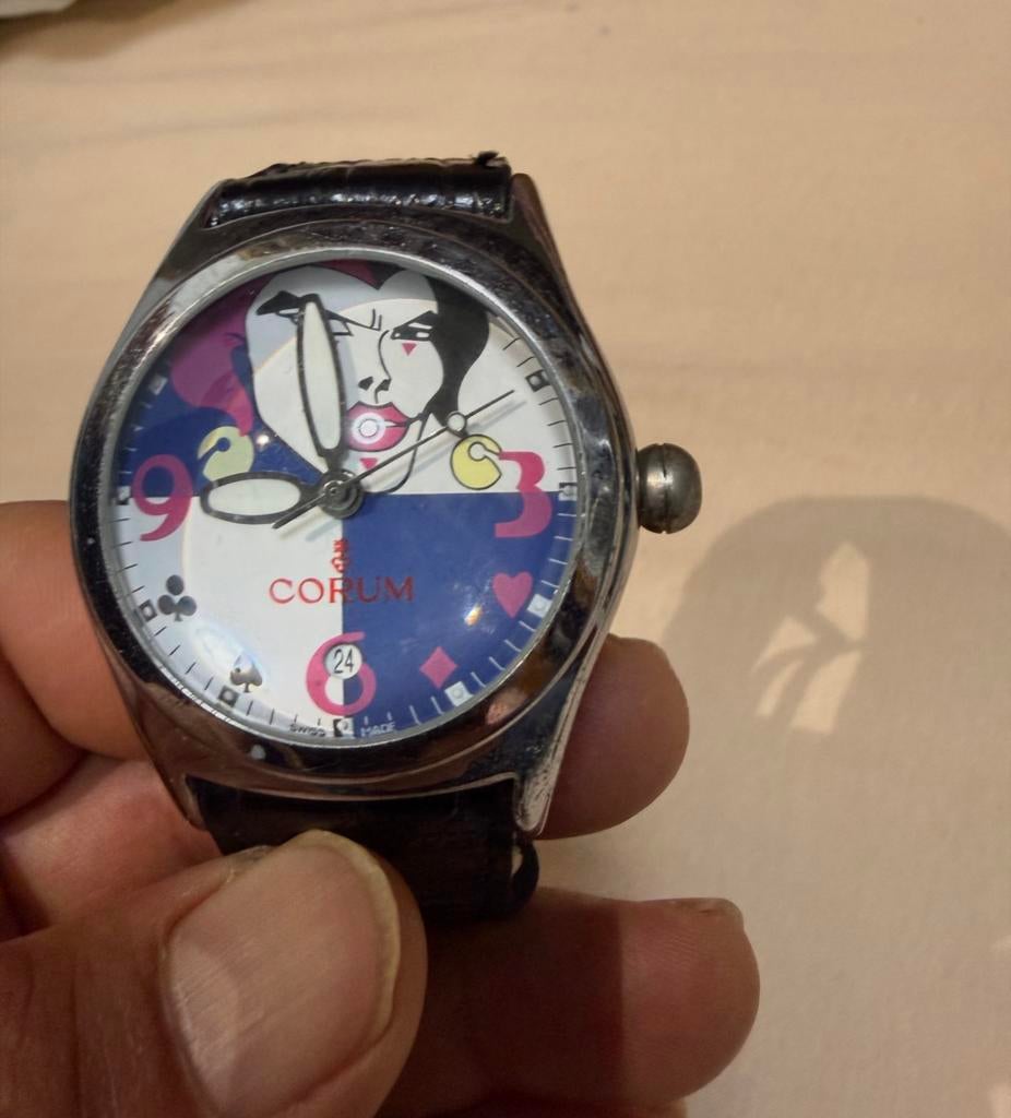 Corum horloge, Enlèvement