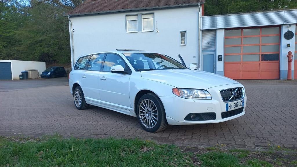 Volvo v70 AWD d5 diesel 4 motion ocean race 185pk, Autos, Volvo, Particulier, Achat