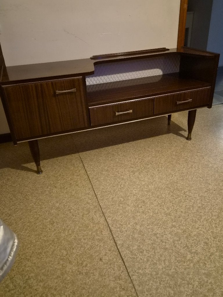 Meuble vintage 1960 - Pieds compas & skaï matelassé, Antiek en Kunst, Ophalen