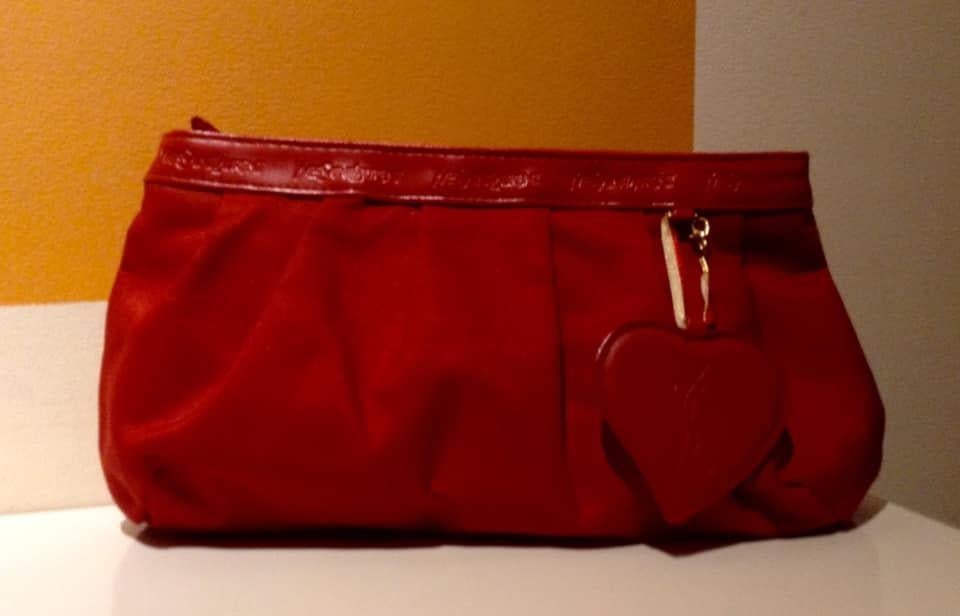Pochette / Trousse de toilette YSL Yves Saint Laurent Rouge, Enlèvement ou Envoi, Neuf, Rouge, Femme