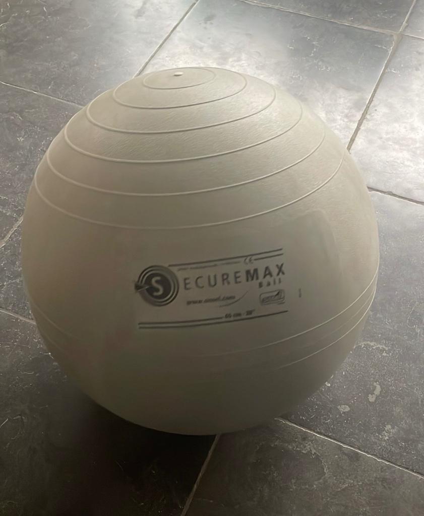 Zitbal securemax, Ophalen