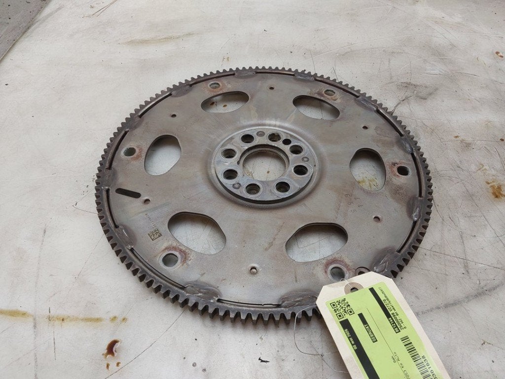 VOLANT MOTEUR BMW 3 serie Touring (G21) (01-2019/07-2020), Utilisé, BMW, Petuelring 130
80809  München, DE, Bayerische Motoren Werke AG
