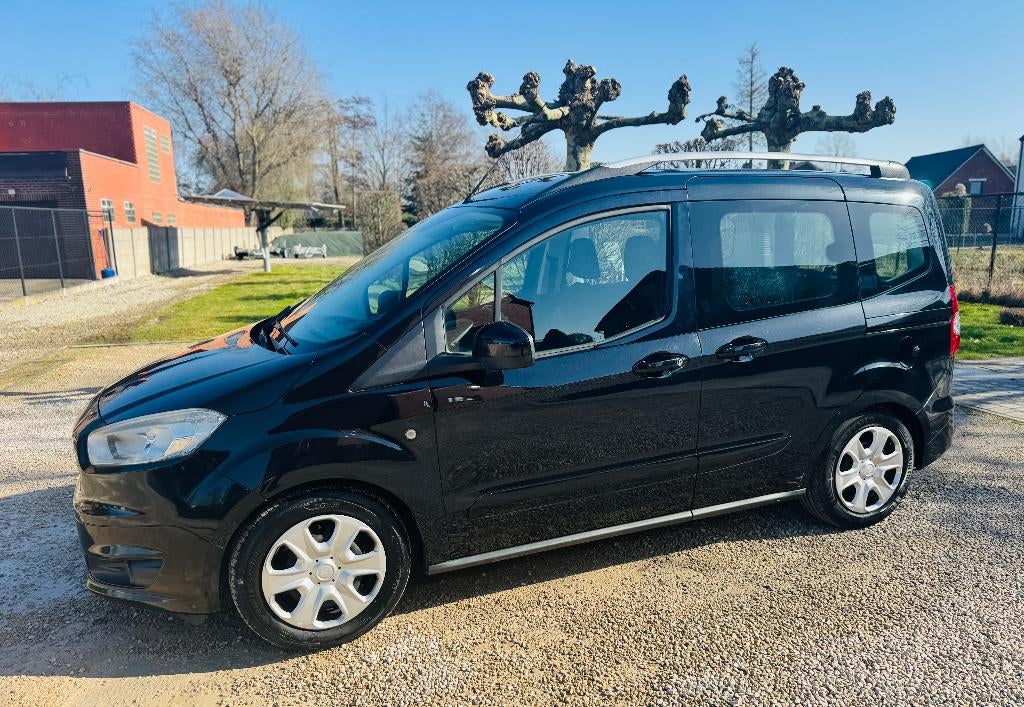 MOOIE FORD TOURNEO COURIER 1.5TDCI AIRCO GEKEURD, Auto's, Ford, Voorwielaandrijving, Euro 5, Zwart, Bedrijf