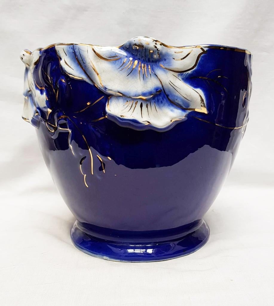 Cache pot en céramique Art Nouveau., Antiquités & Art, Antiquités | Céramique & Poterie, Enlèvement ou Envoi