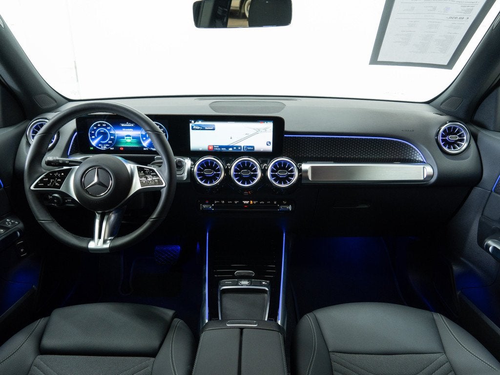 Mercedes-Benz EQB 250 + Progressive Carplay MBUX-navi Sfeerl, Auto's, Gebruikt, Zwart, 5 zetels, 5 deurs