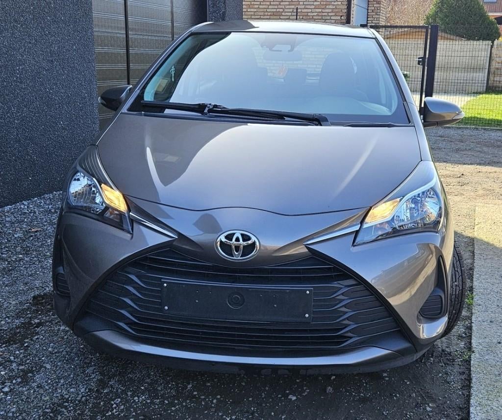 TOYOTA YARIS, Autos, https://public.car-pass.be/vhr/aa61de53-ab89-48c9-8b35-133293c00cbe, Achat, 6 portes, Entreprise