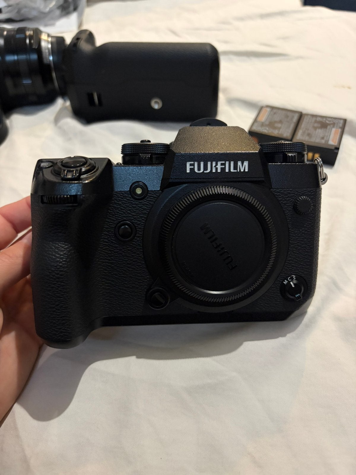 Fujifilm X-H1, TV, Hi-fi & Vidéo, Appareils photo numériques, Écran inclinable/pivotant, Comme neuf, Poignée, Autres types