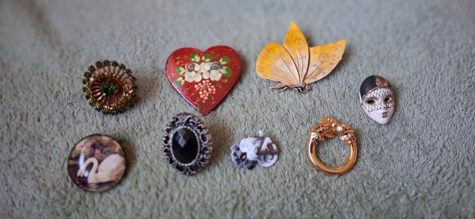 Assortiment RETRO BROCHES, Ophalen