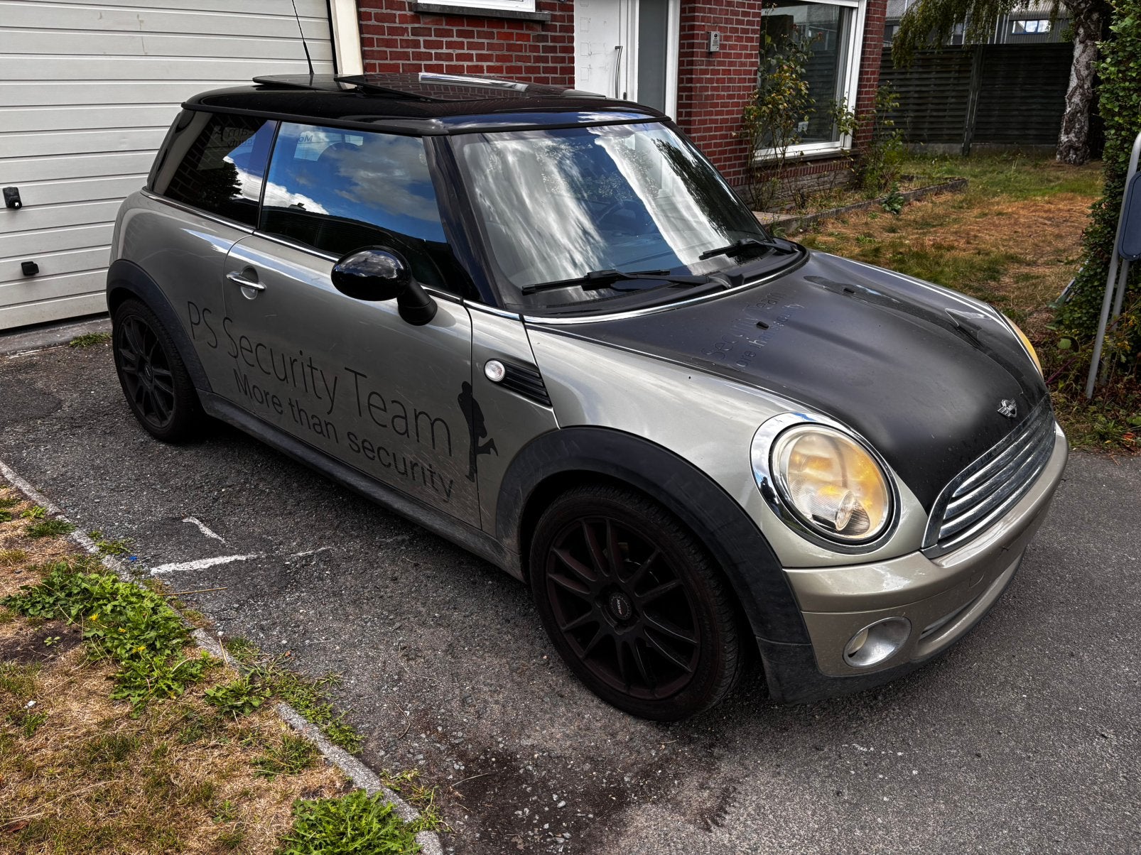 MINI COOPER ~ EURO4 ~1,6 ~ essence ~ 120pk ~ export/commerce, Achat, 129 g/km, Entreprise, Noir