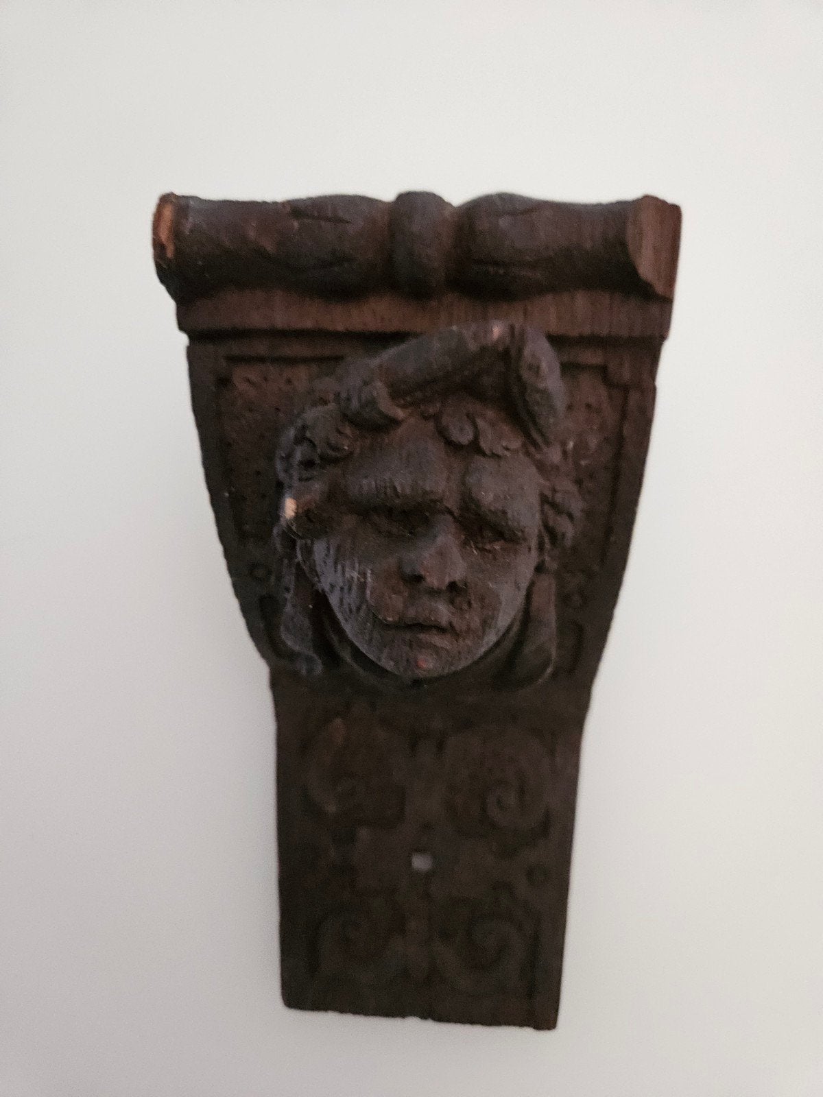 Corbeau ou poutre en chêne ancien du, Bois, Enlèvement ou Envoi, Homme, Sculpture sur bois