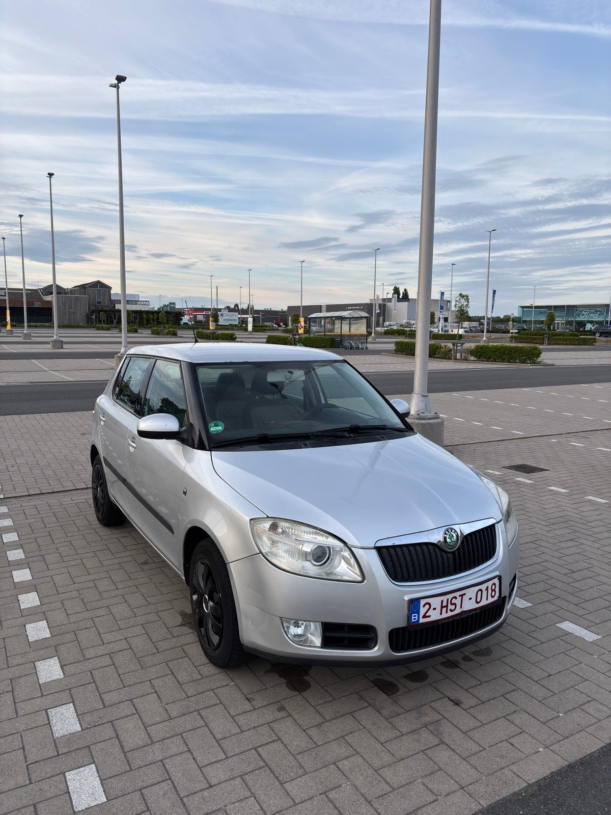 Skoda Fabia 1.4 Benzine KVV, Ophalen, Voor, Skoda