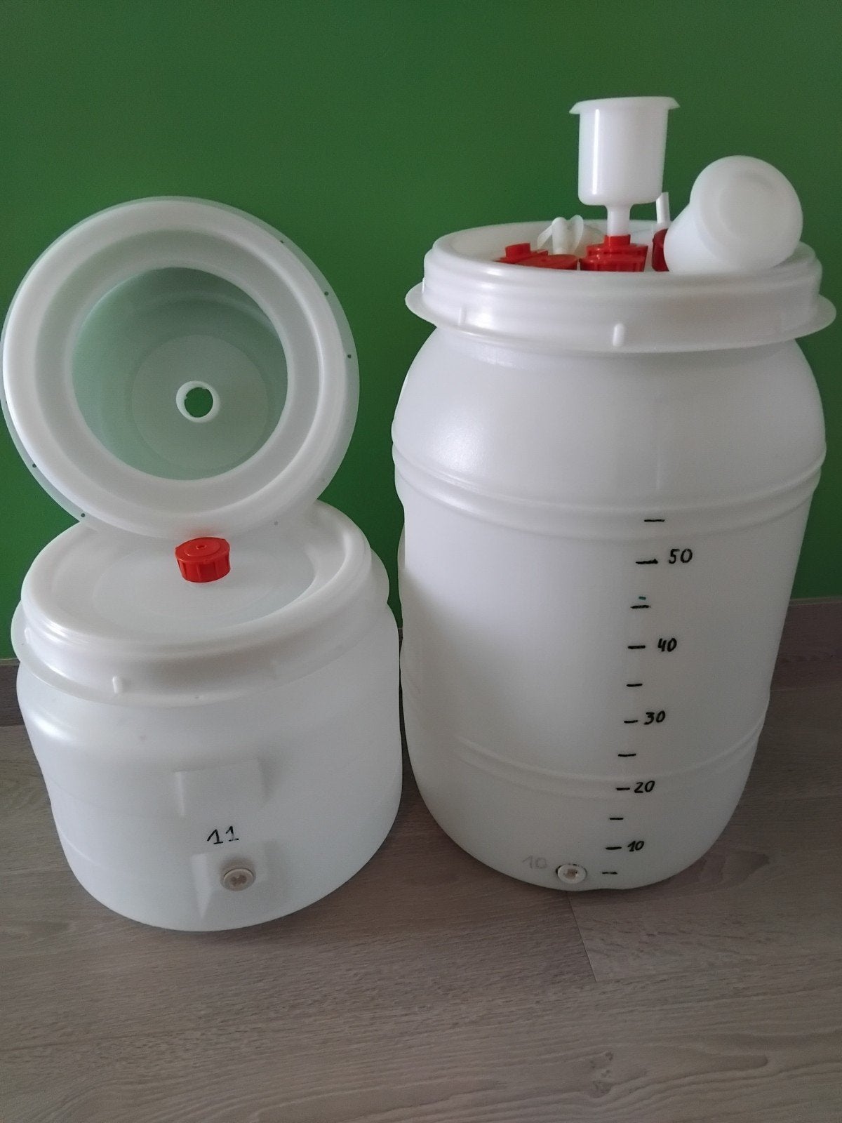 vergistingsvaten van 30l en 60l met kraantjes, Ophalen of Verzenden, Zo goed als nieuw