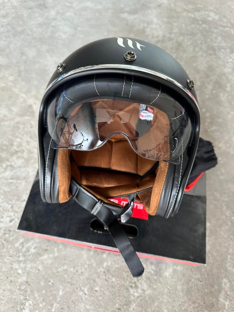 Helm, Motoren, Ophalen, L