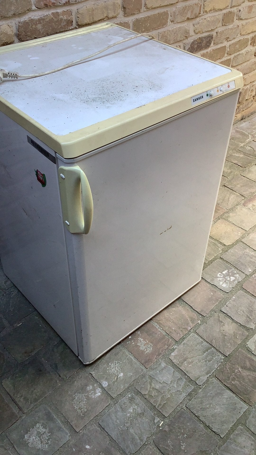 Diepvries tafelmodel, Elektronische apparatuur, Vriezers en Diepvrieskisten, Gebruikt, Minder dan 85 cm, Vrijstaand, Ophalen