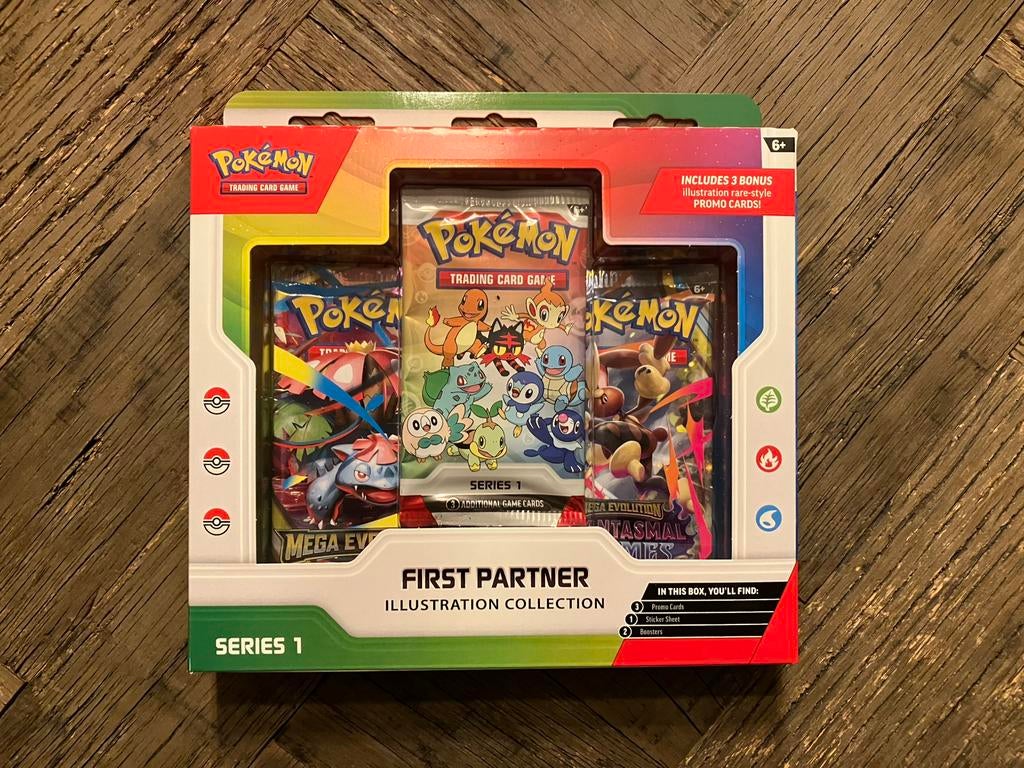 Pokémon 2026 First Partner Illustration Collection Series, Ophalen of Verzenden, Nieuw, Booster, Foil