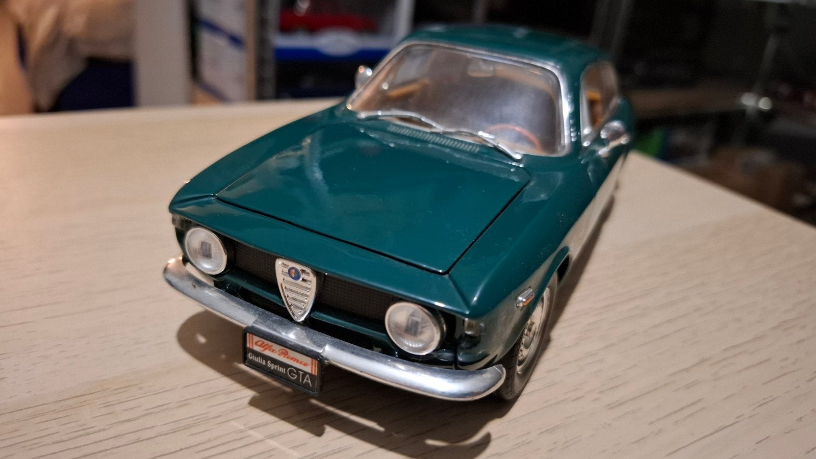 voiture miniature 1 18, Hobby & Loisirs créatifs, Enlèvement ou Envoi, Comme neuf, Voiture, Autres marques