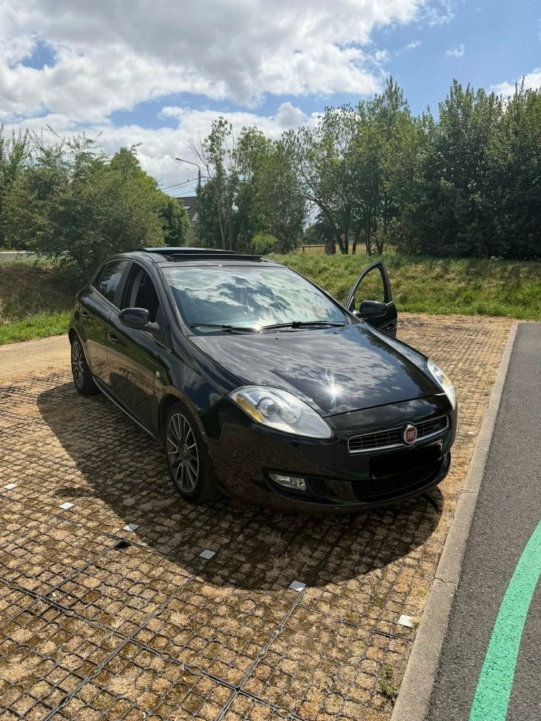 Fiat bravo - 1.4 benzine - automatische versnellingsbak, Auto's, Zwart, Alcantara, Zwart, Open dak