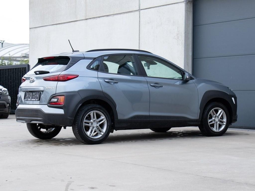 Hyundai Kona 1.0 MT6 120PK|CAMERA|CARPLAY|CRUISE CONTROL, Zwart, Parkeersensor, 120 pk, 5 deurs