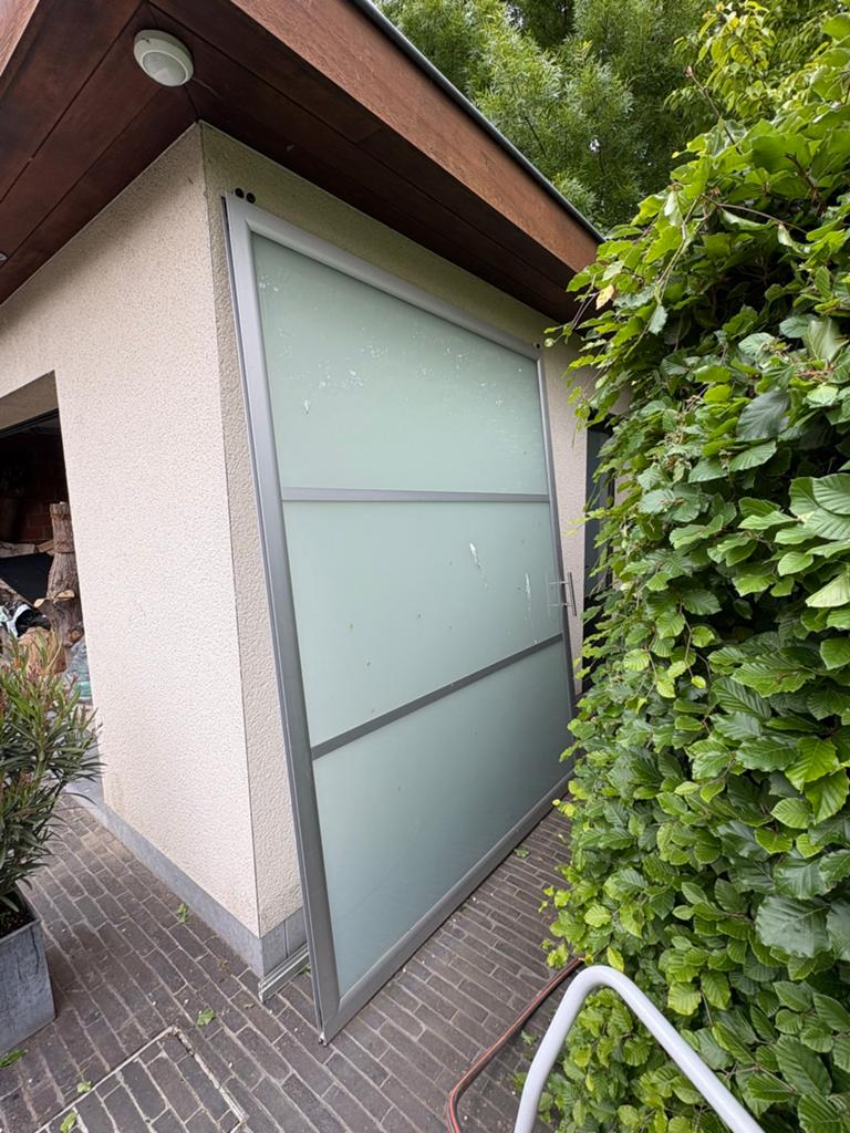 Schuifdeur in melkglas met alukader, Doe-het-zelf en Bouw, Ophalen, Overige typen, Schuifdeur, 120 cm of meer