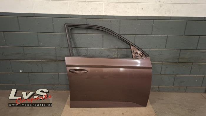 Portier 4Deurs rechts-voor van een Skoda Fabia (LF8Z), Gebruikt, -, Deur, -