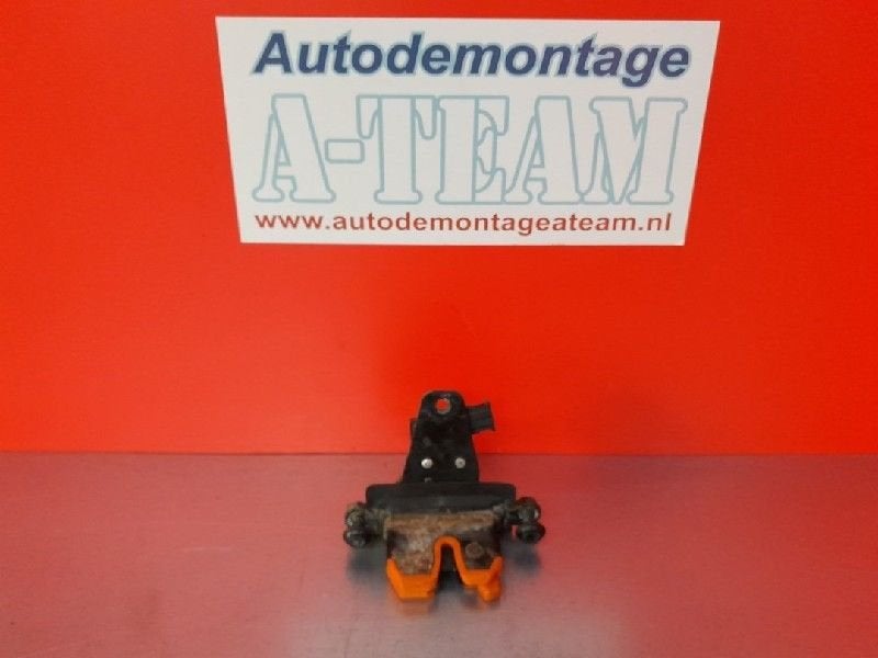 SLOTVANGER ACHTERKLEP Fabia (6Y3) (|6Y0827511G|6Y0827511A|), Auto-onderdelen, Gebruikt, Skoda