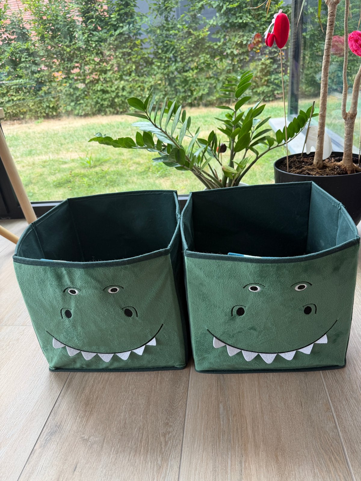 Opbergbakken/speelgoedbakken dino, Huis en Inrichting, Ophalen, Zo goed als nieuw