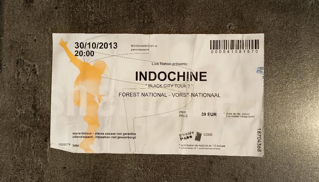 Indochine Forest National 30.10.2013 Black City Tour 2, Envoi