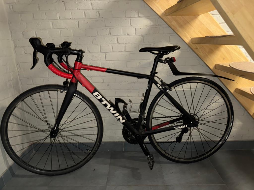 Btwin koersfiets, Fietsen en Brommers, Fietsen | Racefietsen, Gebruikt, Overige merken, Meer dan 20 versnellingen, Overige maten