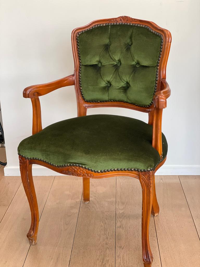 Vintage Louis XV fauteuil in groen velours, Antiek en Kunst, Ophalen