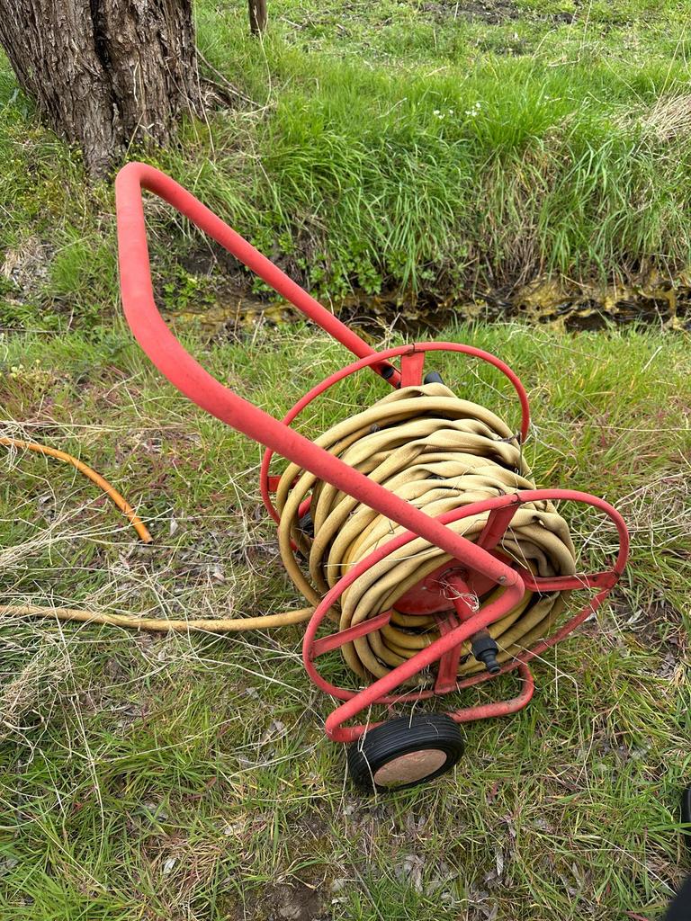Vintage tuinhaspel met tuinslang, Tuin en Terras, Ophalen, Gebruikt, Tuinslanghaspel