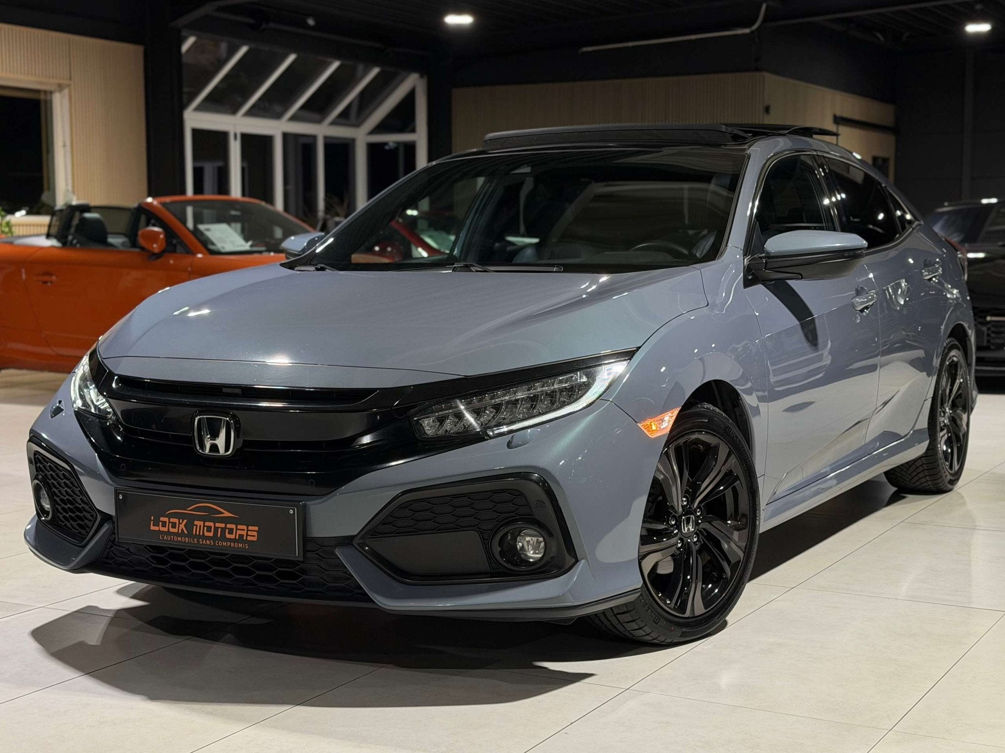 Honda Civic 1.0 i-VTEC Elegance Black Edition 126cv DISTRONI, Cuir, Achat, Entreprise, 110 g/km