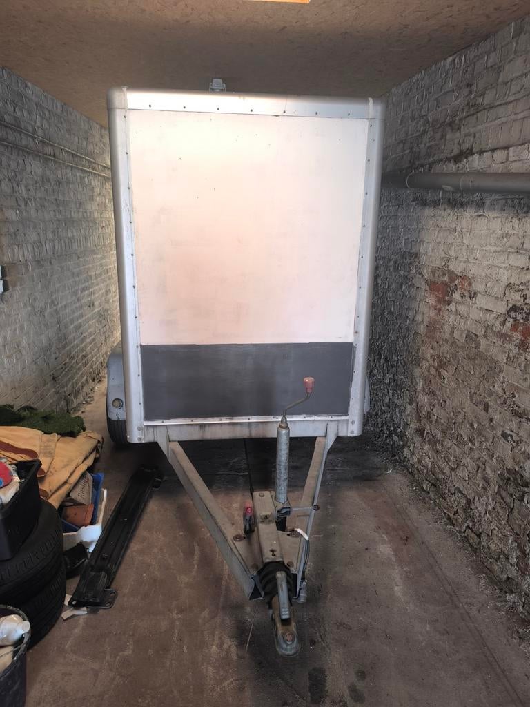 Remorque double essieux fermée et freinée, Autos : Divers, Remorques