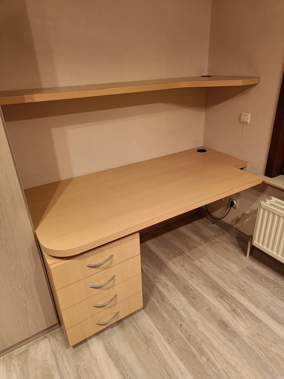 Bureau met ladeblok, Huis en Inrichting, Bureaus, Ophalen