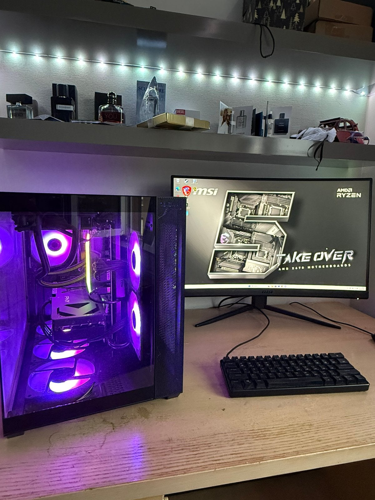 Gaming PC – RTX 5070 + GRATIS gaming toetsenbord, Computers en Software, Ophalen, Gaming