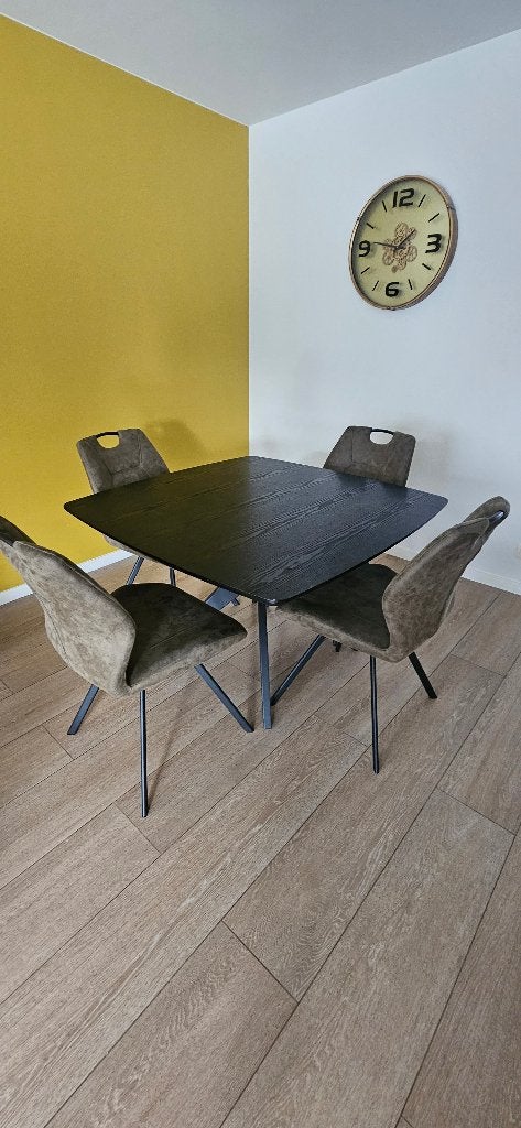 Tafel en 4 stoelen, Ophalen, Gebruikt, Vier personen, 100 tot 150 cm