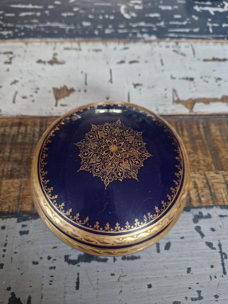 bonbonnière ou boîte à bijoux en porcelaine de Limoges, Enlèvement ou Envoi