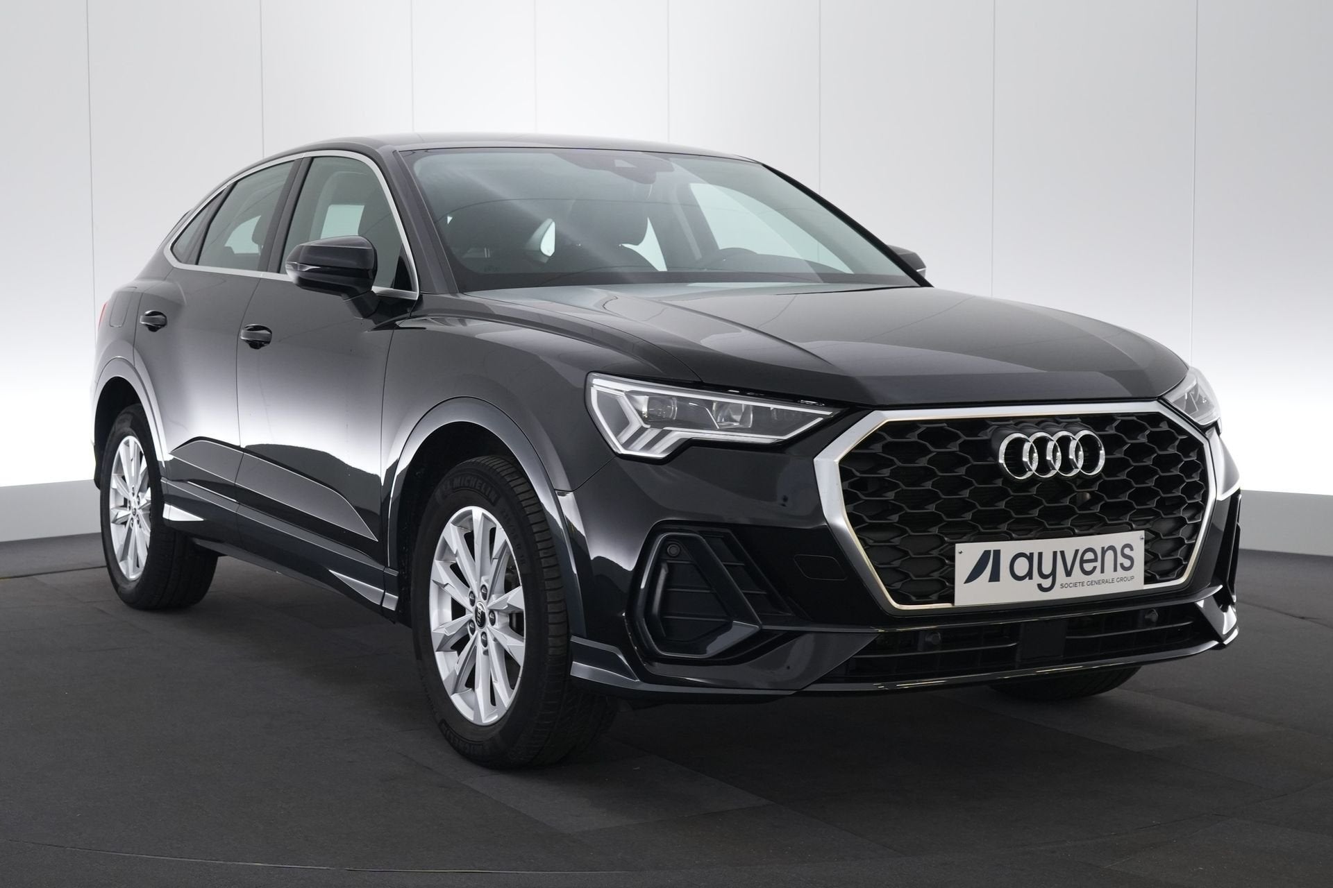 (2CHU436) AUDI Q3 SPORTBACK, Auto's, https://public.car-pass.be/vhr/4dd4d19f-1ac9-4c76-9a09-1f48ebefb8e6, Gebruikt, Zwart, Plug-in hybride