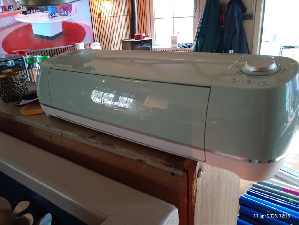 Cricut Smart Air 2, Hobby & Loisirs créatifs, Bricolage, Bleu, Enlèvement, Utilisé, Machine