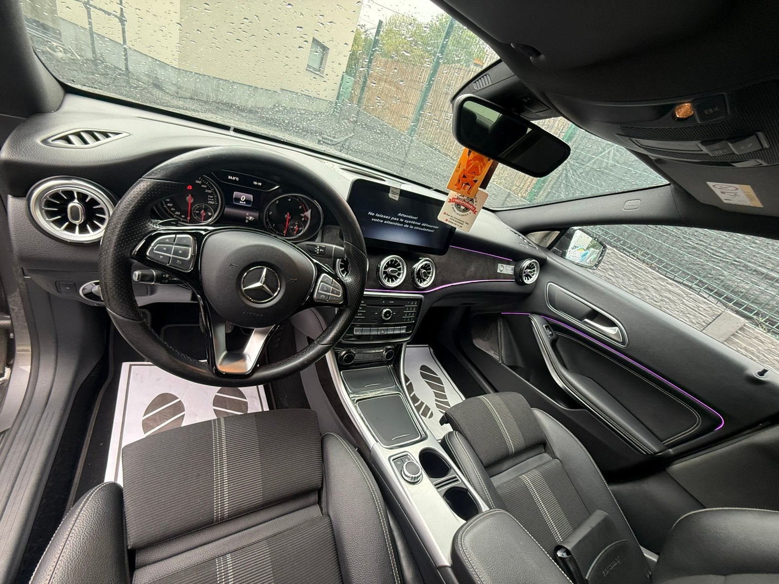 Mercedes-benz Cla 180d amg line, Autos, Achat, Euro 6, 1465 kg, Noir