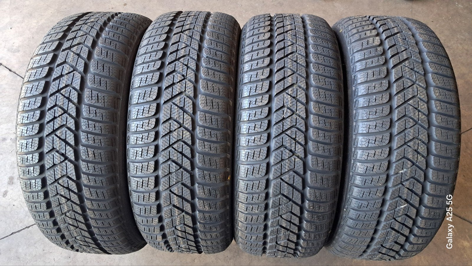 2254518 225/45/18 225/45r18 nouvelle démo Pirelli, Enlèvement