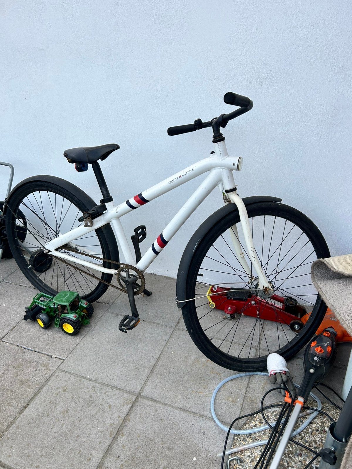 Fiets Tommy Hilfigher, Fietsen en Brommers, Ophalen, Zo goed als nieuw