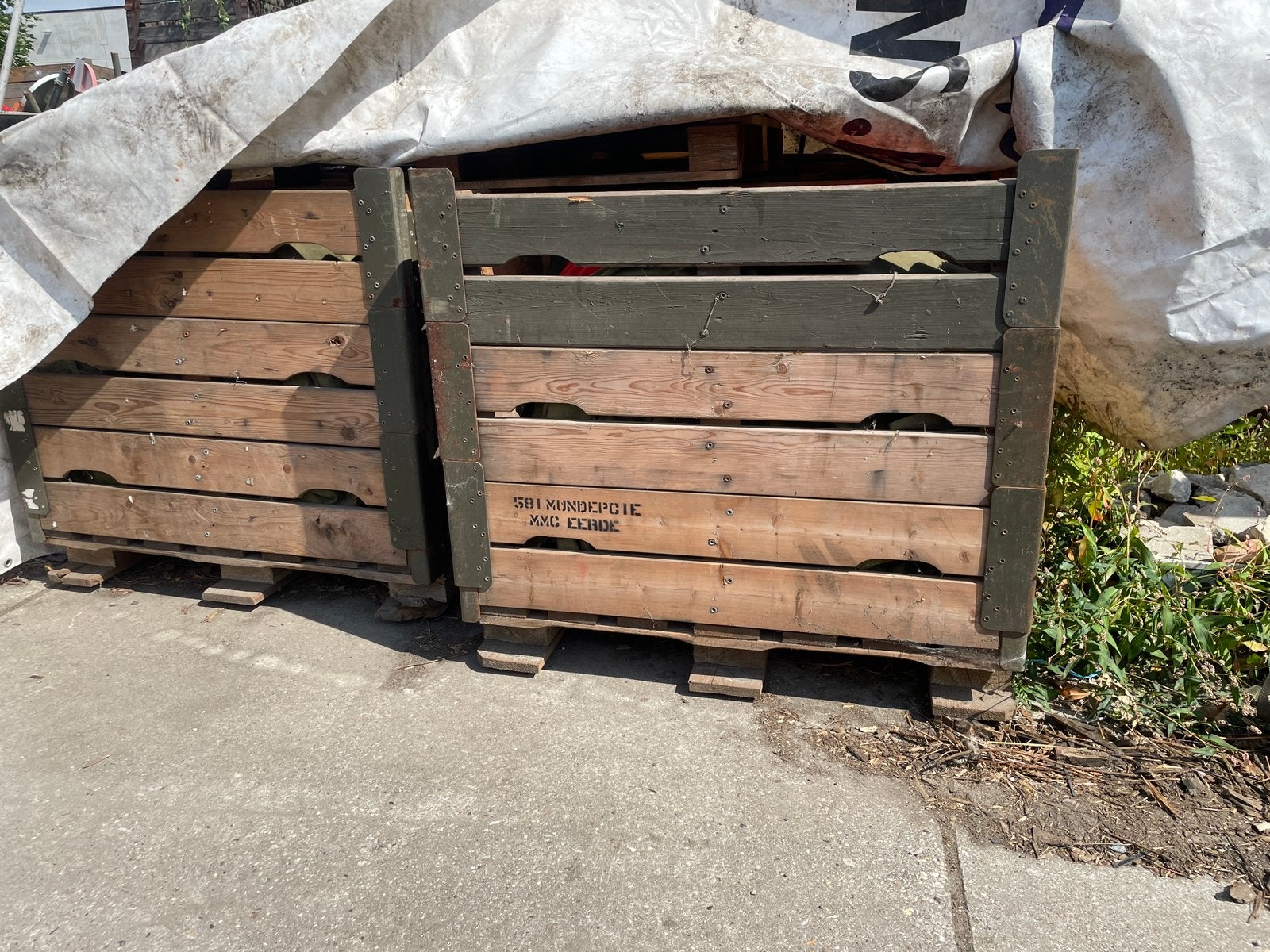 Stapelbare bakken met pallet, Doe-het-zelf en Bouw, Ophalen, Zo goed als nieuw