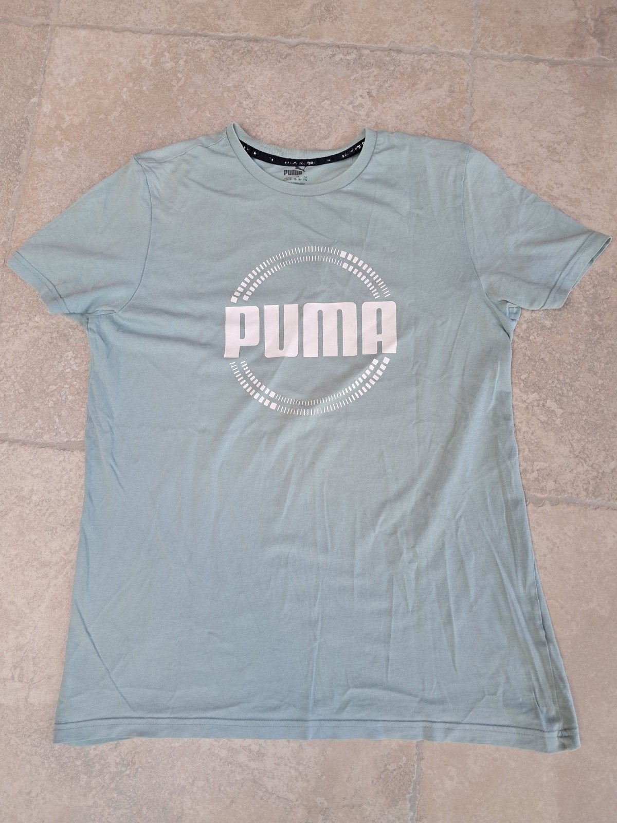 Merk Puma : zacht groene T-shirt mt 176, Enfants & Bébés, Vêtements enfant | Taille 176, Garçon, Enlèvement ou Envoi, Chemise ou À manches longues