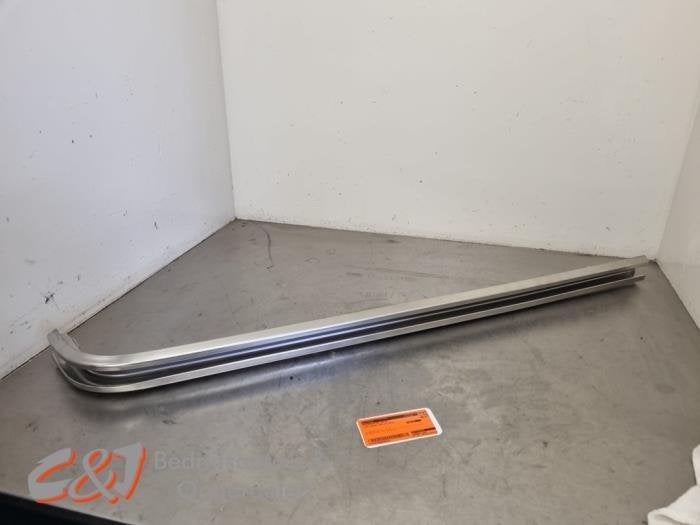 Rail porte coulissante droite d'un Ford Transit Custom, -, 3 mois de garantie, -, -