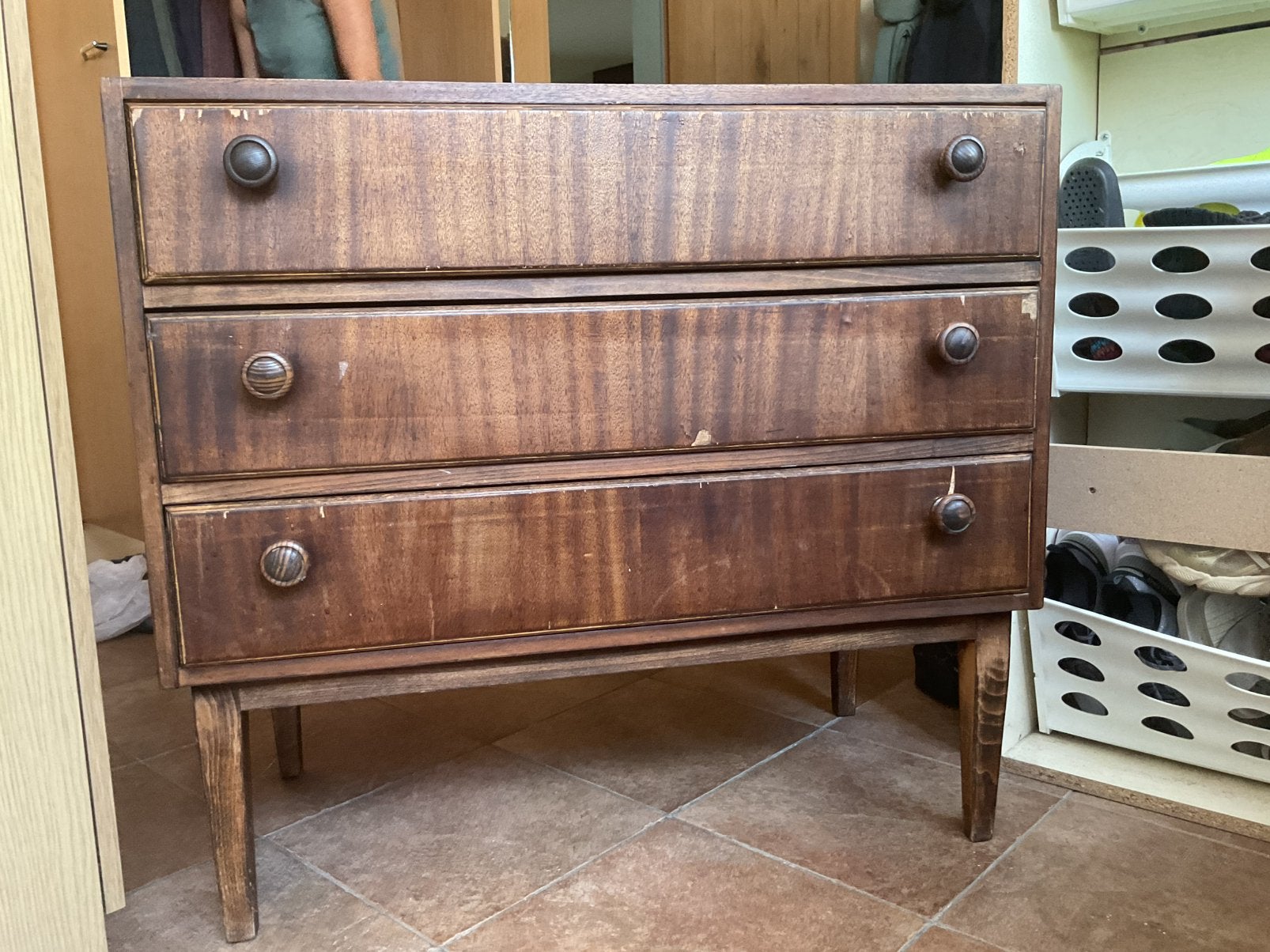 Vintage houten kastje, 3 ou 4 tiroirs, 25 à 50 cm, Moins de 100 cm, Enlèvement