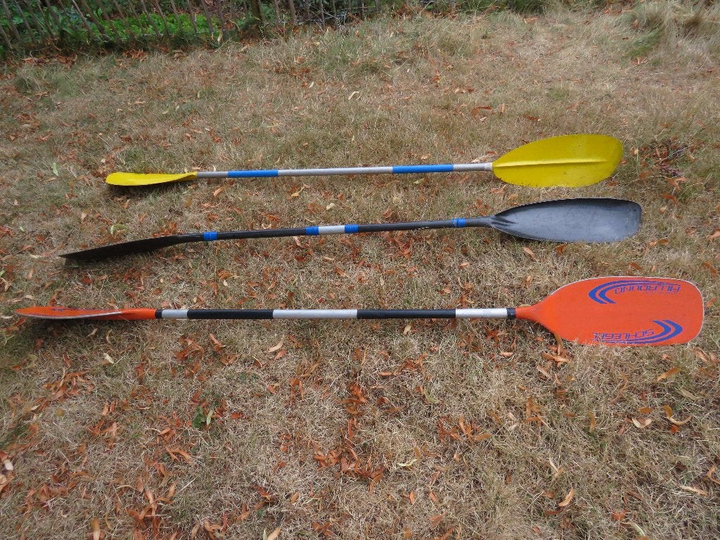 1 Kayak peddel Schlegel wildwater & 2 allround peddels, Ophalen, Gebruikt, Dubbelbladige peddel